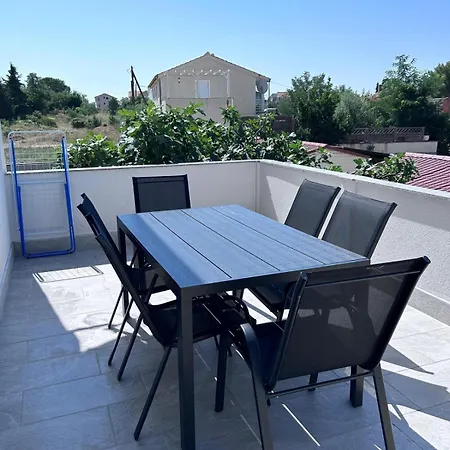 Tolo Apartman Vrsi